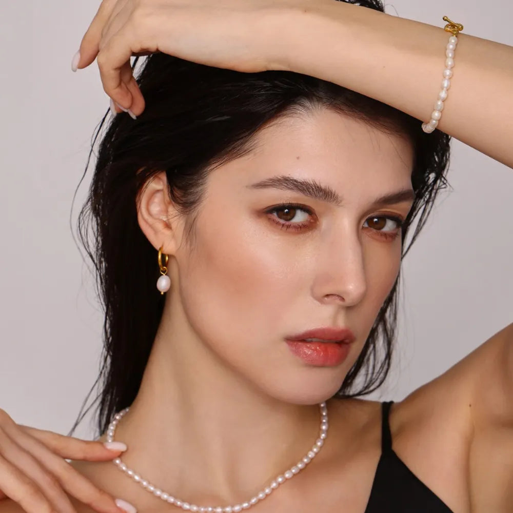 Pearl Necklace, Bracelet and Earrings 4-Piece Jewelry Set